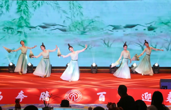 永川文联成立30周年文艺展演现场。永川区文联供图